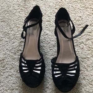 Bamboo black suede wedges